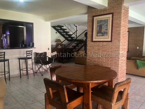 Imagen 12 de 16 de Leida Falcon Rentahouse Vende Townhouse En Parque Mirador Valencia 22-22983 Lf