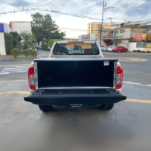 Nissan Frontier 2.3 S Cab. Dupla 4x4 4p