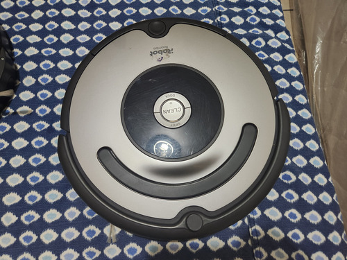Aspiradora Robot Irobot Roomba 677 (Usado)