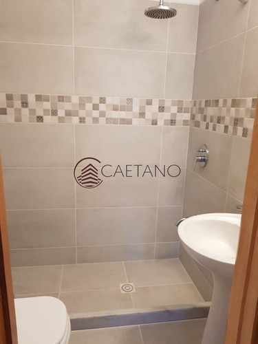 Imagen 21 de 27 de Apartamento De 2 Dormitorios Y 2 Baños A 1 Cuadra De Gorlero, Con Gran Terraza Y Parrillero Propio. - Punta Del Este Peninsula