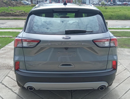 Imagen 5 de 25 de Ford Escape Titanium 4x4 Ecoboost 2023 Casatoro 170 M.b