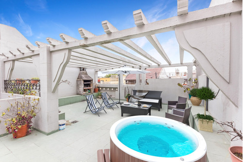 Imagen 8 de 30 de Casa En Venta - Parque Chacabuco - Terraza - Parrilla - Quincho - Patio - Cochera
