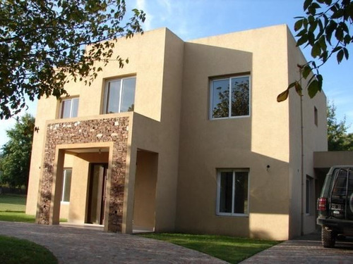 Casa  En Venta Ubicado En Septiembre, Escobar, G.b.a. Zona Norte