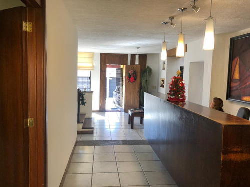 Imagen 3 de 14 de Casa En Venta En Jardines Vallarta, Zapopan
