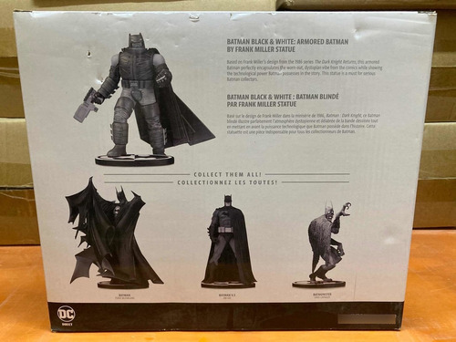 Armored Batman By Frank Miller Black And Withe Dc Direct