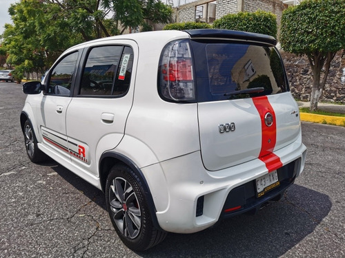 Imagen 4 de 13 de Fiat Uno 2017 1.4 Sporting Mt