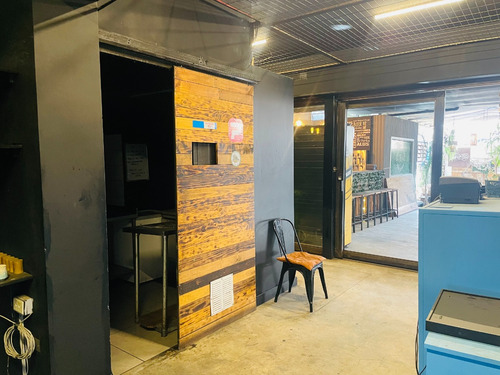 Local C/patente Restaurante . Frente A Boulevar Gastronómico