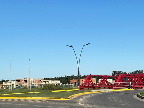 Imagen 8 de 14 de Lote En Venta Los Carpinchos Al Agua!