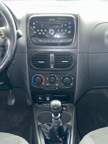 Fiat Strada 1.4 Hard Working Cab. Dupla Flex 3p