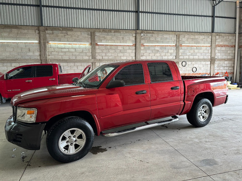 Dodge Dakota Sxt