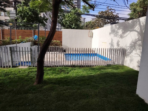 Excelente Departamento Sector Residencial De Macul