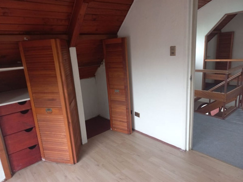 Casa En Arriendo De 4 Dorm. En Curicó