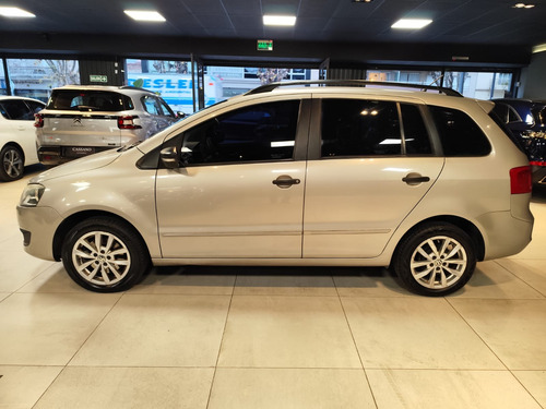 Volkswagen Suran 1.6 Comfortline 101cv