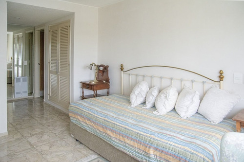 Imagen 23 de 28 de Apartamento En Venta De 3 Dormitorios En Playa Mansa (ref: Lij-5749)