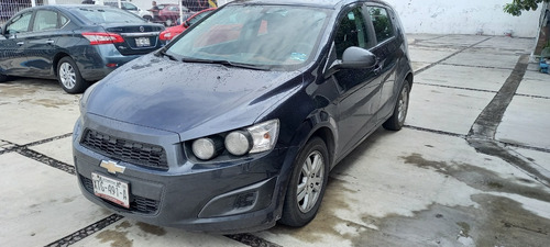 Imagen 8 de 12 de Chevrolet Sonic Lt Std Hatchback 2016