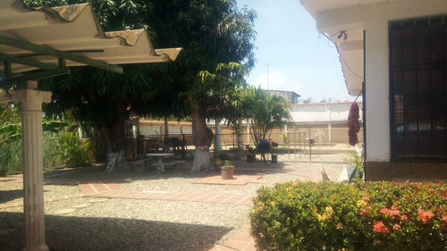 Imagen 6 de 9 de Venta De Casa En Los Canales De Río Chico. Urbanización El Jobo