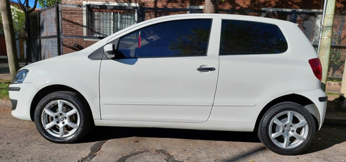 Imagen 3 de 11 de Volkswagen Fox 2014 1.6 Confortline
