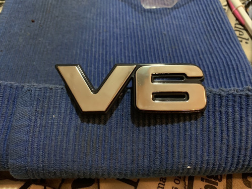 Insignia Mitsubishi V6 De Parrilla Para Camioneta