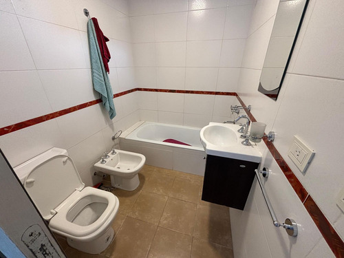 Departamento De 3 Ambientes Con Balcon Al Frente - Wilde