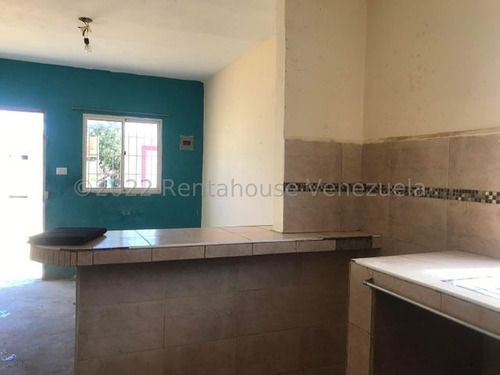 Imagen 3 de 8 de Casa En Venta En Punto Fijo. Contacto Al 04146954944 Cod Ref 22-17047