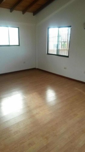 Imagen 9 de 14 de Casa 5 Habitaciones Y 5 Baños