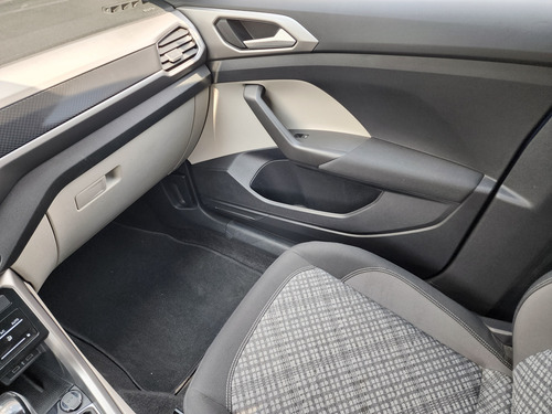 Volkswagen Taigun 1.0 Tsi Comfortline At