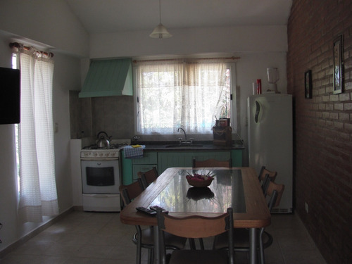 Imagen 2 de 10 de Hermosa Casa 3 Ambientes Los Molles S/800.2 Terreno Amueblad