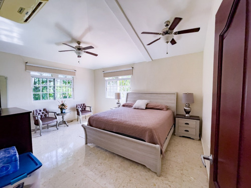 Vendo Villa Entre Dos Ríos: Río Isabela Y Sabana Mina. Localizada En Proyecto Colinas De Minas, Villa Altagracia, Republica Dominicana