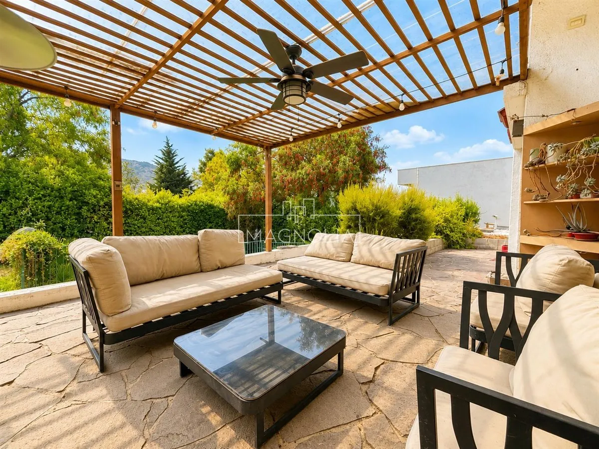 Imagen 3 de 25 de Oportunidad! No Perimetral, 5d/4b+servicio, La Reserva