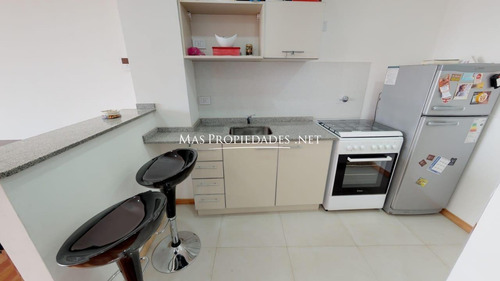 Imagen 7 de 15 de Departamento En Venta 2 Ambientes En Temperley Centro
