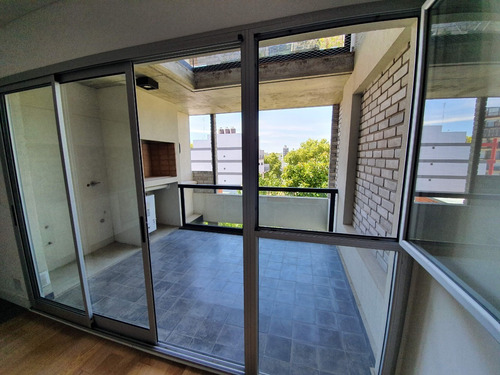 Imagen 13 de 14 de Dueño Vende,2 Amb. Muy Luminoso .150 Mts Subte B. A Estrenar