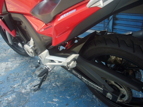Honda Cb 250 Twister Vermelha Com Abs Troca Financia Cartao