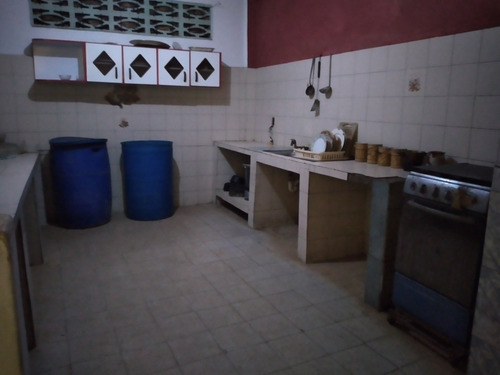 Imagen 6 de 13 de Venta Casa Av. Andrés Eloy Higuerote