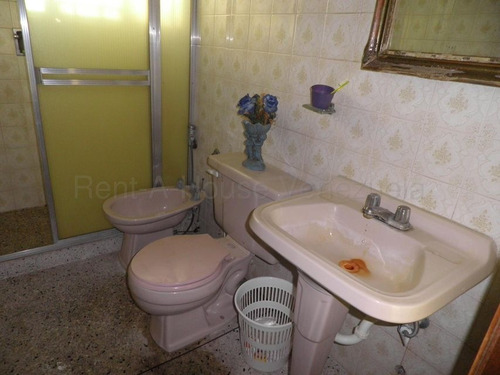 Imagen 7 de 14 de Leida Falcon Rentahouse Vende Casa En Trigal Centro Valencia 22-3967lf