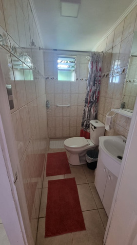 Se Vende Casa Con 2 Cabañas Ubicada En Sector Miraflores