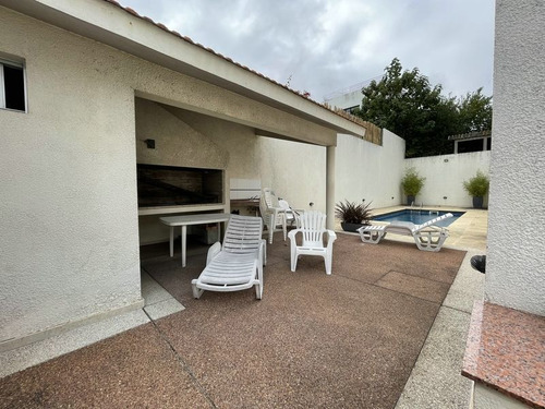 Alquiler Apartamento 1 Dormitorio, Garage, Malvin