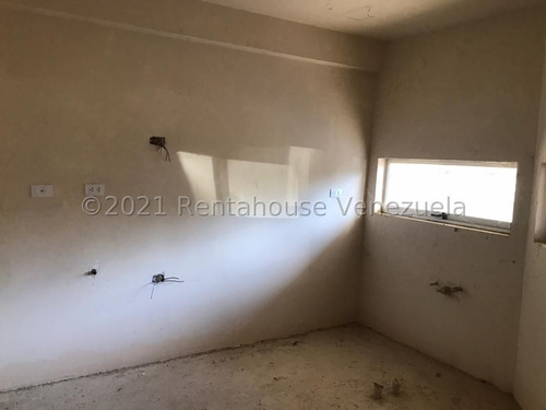Imagen 4 de 14 de Eloisa Mejia Rentahouse Vende Townhouse En El Rincon Naguanagua 22-13614