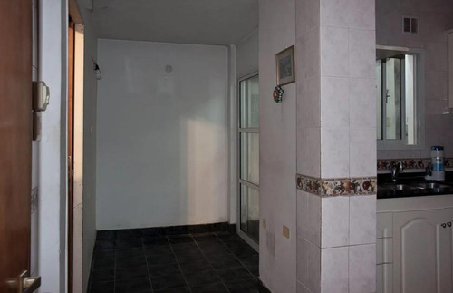 Departamento En Venta - 3 Dormitorios 2 Baños - Cochera - 115mts2 - Olivos