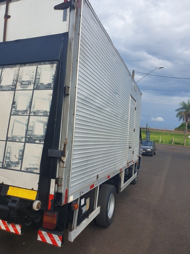 Mb 915 Bau Avenida Caminhoes