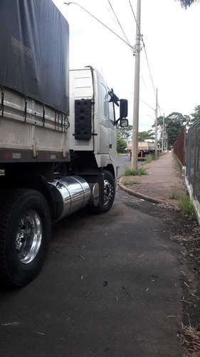 Imagem 2 de 14 de Volvo Fh440