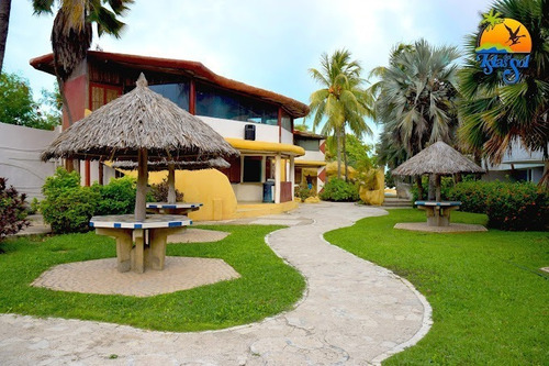 Imagen 10 de 10 de Habitacion Con Cocina Para 4 Personas En Morrocoy Falcon Resort Islas Del Sol Apartamento De Playa Con Piscina
