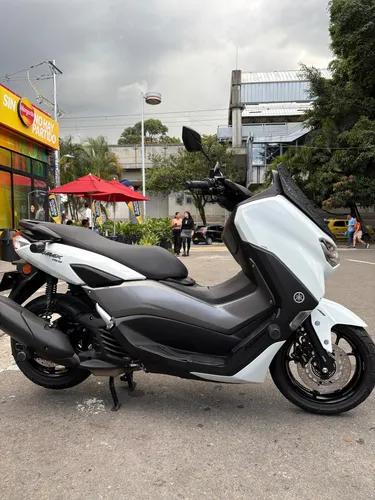 Yamaha N-max Connected