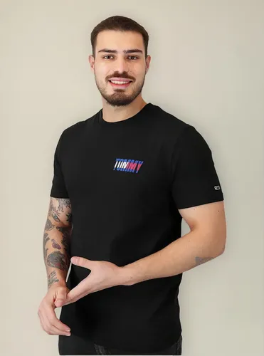 MLB 4141434557 Camiseta Tommy Jeans Regular Italic Colors Logo Preta JM
