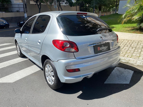 Imagem 6 de 10 de Peugeot 207 Hatch Xr Sport 1.4 8v (flex) 2012