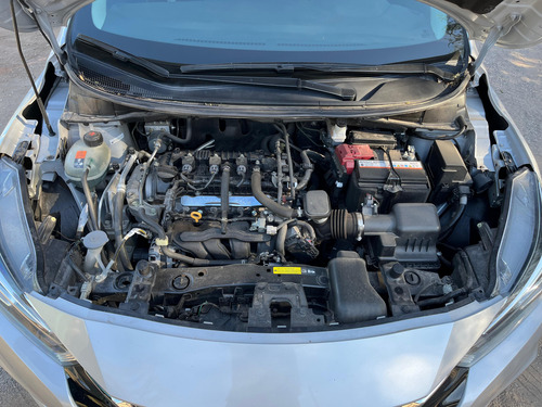 Nissan Versa 1.6 Advance Mt