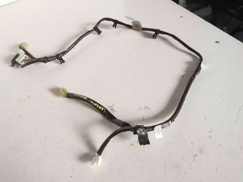 Arnes Consola Central Toyota Sequoia Sr5 4.7l 08-18 (Usado)