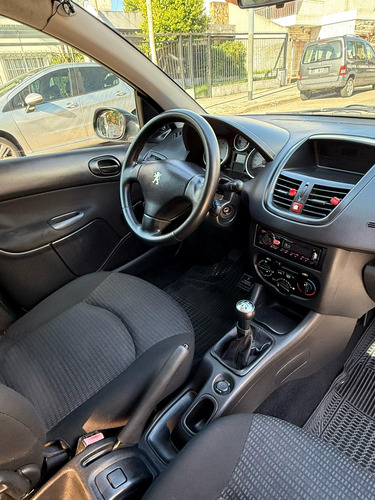 Peugeot 207 1.4 Active 75cv