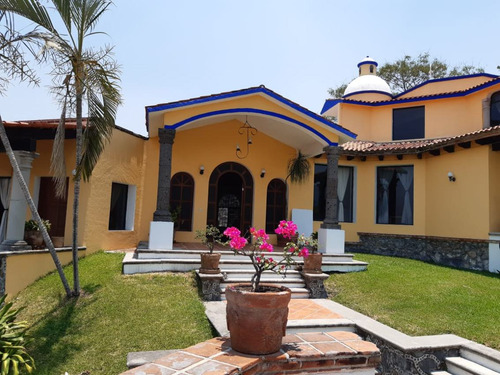Casa En Privada En Obrera, Tepoztlán, Morelos - Crb-1083-cp