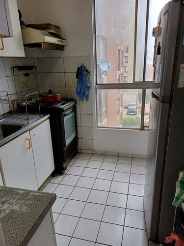 Departamento En Venta De 3 Dorm 2 Baños, Comuna De Santiago