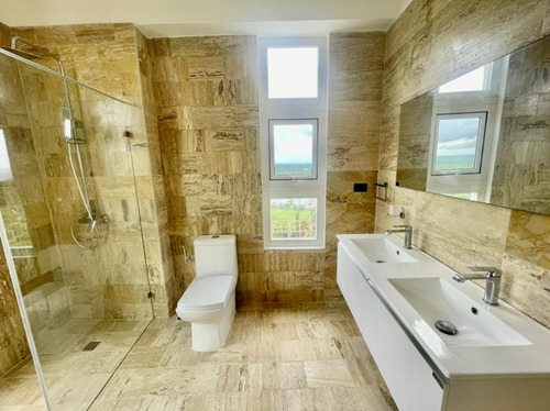 Imagen 7 de 11 de Se Vende Pent-house Juan Dolio